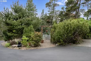 87997 Kelsie Way, Florence, OR 97439 - Photo 45