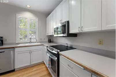 639 1st St, Lake Oswego, OR 97034 - Photo 19