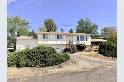 26 NE Nelson Dr, Pendleton, OR 97801 - Photo 1