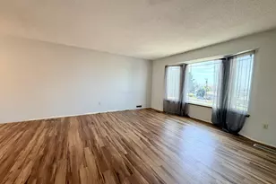 26 NE Nelson Dr, Pendleton, OR 97801 - Photo 3
