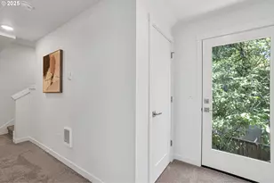 7298 SW 13th Dr, Portland, OR 97239 - Photo 37