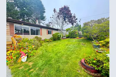 1029 Fifield St, Brookings, OR 97415 - Photo 5