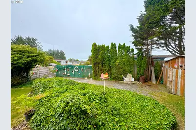 1029 Fifield St, Brookings, OR 97415 - Photo 41