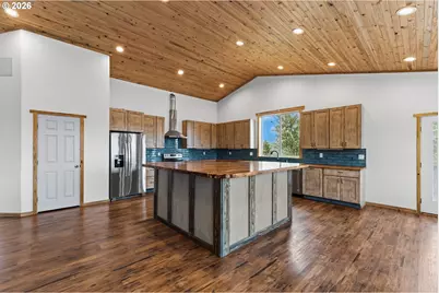 946 N Echo Mountain Rd, Otis, OR 97368 - Photo 11