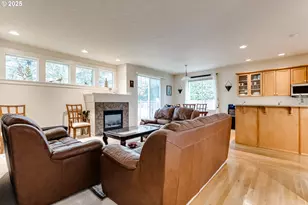 3428 River Pointe Dr, Eugene, OR 97408 - Photo 9