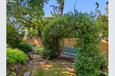 9096 SW Omara St, Tigard, OR 97223 - Photo 41