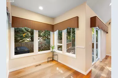 9096 SW Omara St, Tigard, OR 97223 - Photo 17