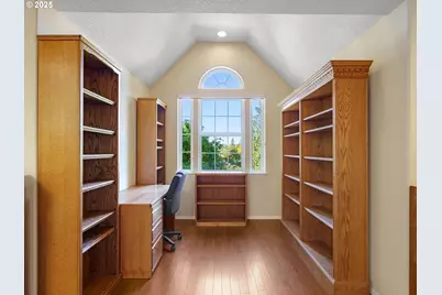 9096 SW Omara St, Tigard, OR 97223 - Photo 35