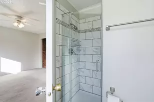 18630 SE Sunnyside Rd, Damascus, OR 97089 - Photo 19