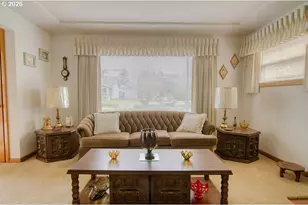 6131 N Villard Ave, Portland, OR 97217 - Photo 7