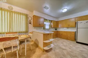6131 N Villard Ave, Portland, OR 97217 - Photo 25