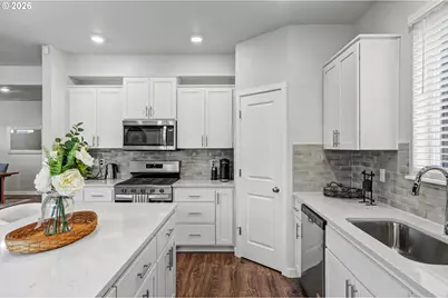 2275 Misty Glen Ave, Salem, OR 97304 - Photo 11