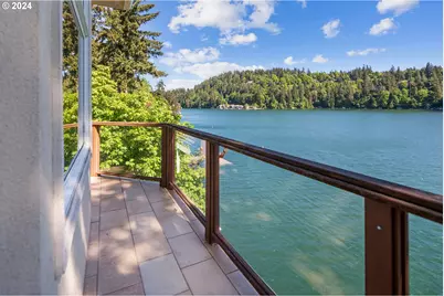 2240 Summit Ct, Lake Oswego, OR 97034 - Photo 17
