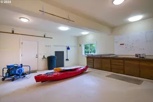 2240 Summit Ct, Lake Oswego, OR 97034 - Photo 47