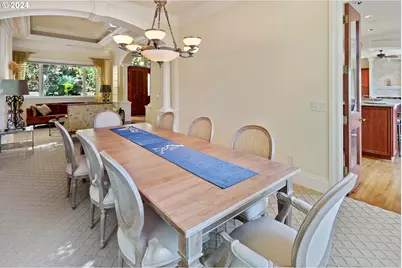 2240 Summit Ct, Lake Oswego, OR 97034 - Photo 13