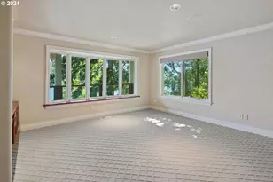 2240 Summit Ct, Lake Oswego, OR 97034 - Photo 31