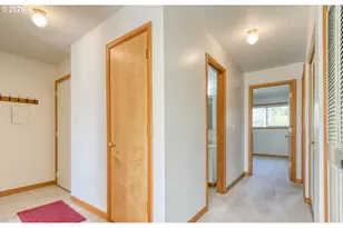 1900 NW Carden Ave, Pendleton, OR 97801 - Photo 3