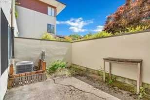 5150 S Landing Dr, Portland, OR 97239 - Photo 23