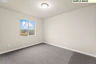 3135 S Nectarine St, Cornelius, OR 97113 - Photo 33