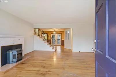 3607 SE 130th Ave, Portland, OR 97236 - Photo 3