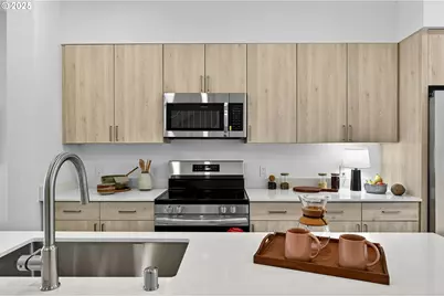 7256 NE Going St, Portland, OR 97218 - Photo 13