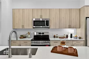 7256 NE Going St, Portland, OR 97218 - Photo 13