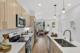 7256 NE Going St, Portland, OR 97218 - Photo 15