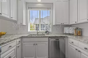 819 Hazeltine Ave SE, Salem, OR 97306 - Photo 33