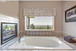 2609 NW Cascade St, Camas, WA 98607 - Photo 19