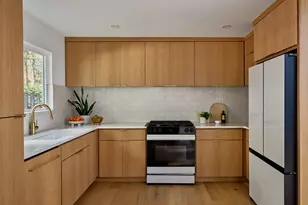 16625 Astor Ave, Lake Oswego, OR 97035 - Photo 9