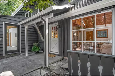 6225 SW Nevada Ct, Portland, OR 97219 - Photo 7