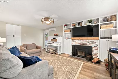 827 Nantucket Ave, Eugene, OR 97404 - Photo 11
