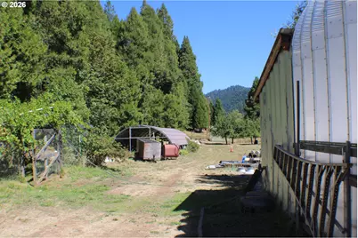 3685 Windy Creek Rd, Glendale, OR 97442 - Photo 25