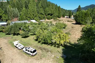 3685 Windy Creek Rd, Glendale, OR 97442 - Photo 39