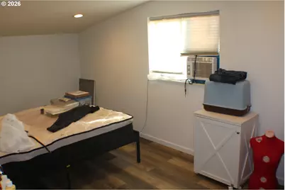 3685 Windy Creek Rd, Glendale, OR 97442 - Photo 11