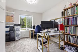 948 Salamander Rd, Jefferson, OR 97352 - Photo 9