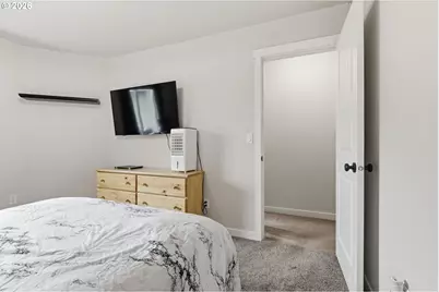 948 Salamander Rd, Jefferson, OR 97352 - Photo 13