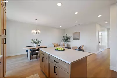 2902 E McLoughlin Blvd #1, Vancouver, WA 98661 - Photo 7