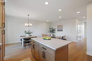 2902 E McLoughlin Blvd, Vancouver, WA 98661 - Photo 7