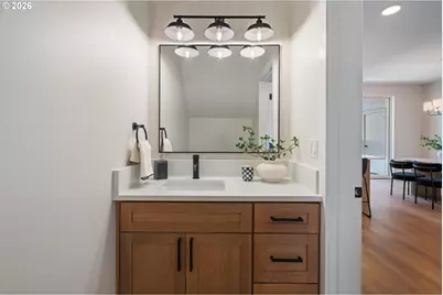 2902 E McLoughlin Blvd #1, Vancouver, WA 98661 - Photo 11