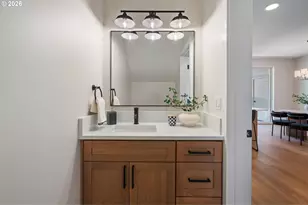 2902 E McLoughlin Blvd, Vancouver, WA 98661 - Photo 11