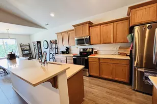 418 Memory Ln, Brookings, OR 97415 - Photo 11