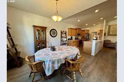 418 Memory Ln, Brookings, OR 97415 - Photo 15