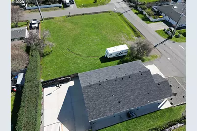 418 Memory Ln, Brookings, OR 97415 - Photo 37