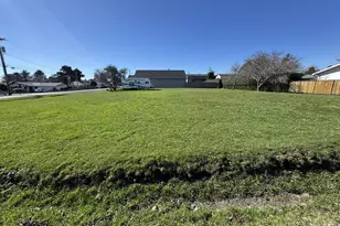 418 Memory Ln, Brookings, OR 97415 - Photo 5