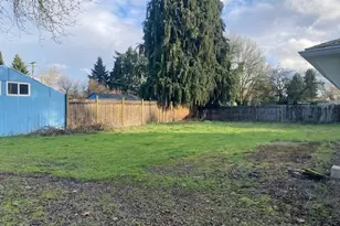 2055 Devos St, Eugene, OR 97402 - Photo 9