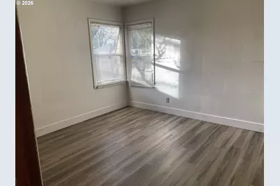 2055 Devos St, Eugene, OR 97402 - Photo 11