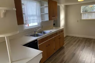 2055 Devos St, Eugene, OR 97402 - Photo 17