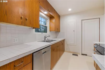 [Address not provided], Portland, OR 97210 - Photo 19