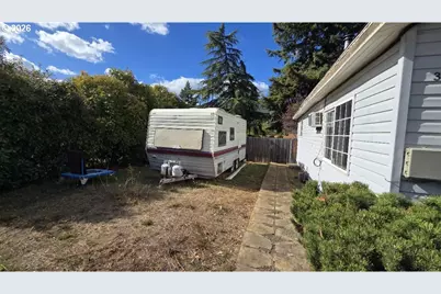 303 Walnut St, Myrtle Creek, OR 97457 - Photo 7